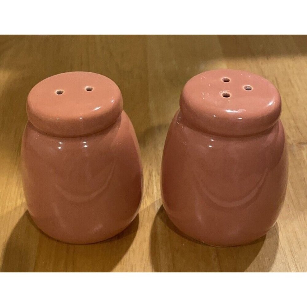 Mervyn’s Japan Salt And Pepper Shakers  Salmon Pink Stoneware Vintage‎ MCM Retro